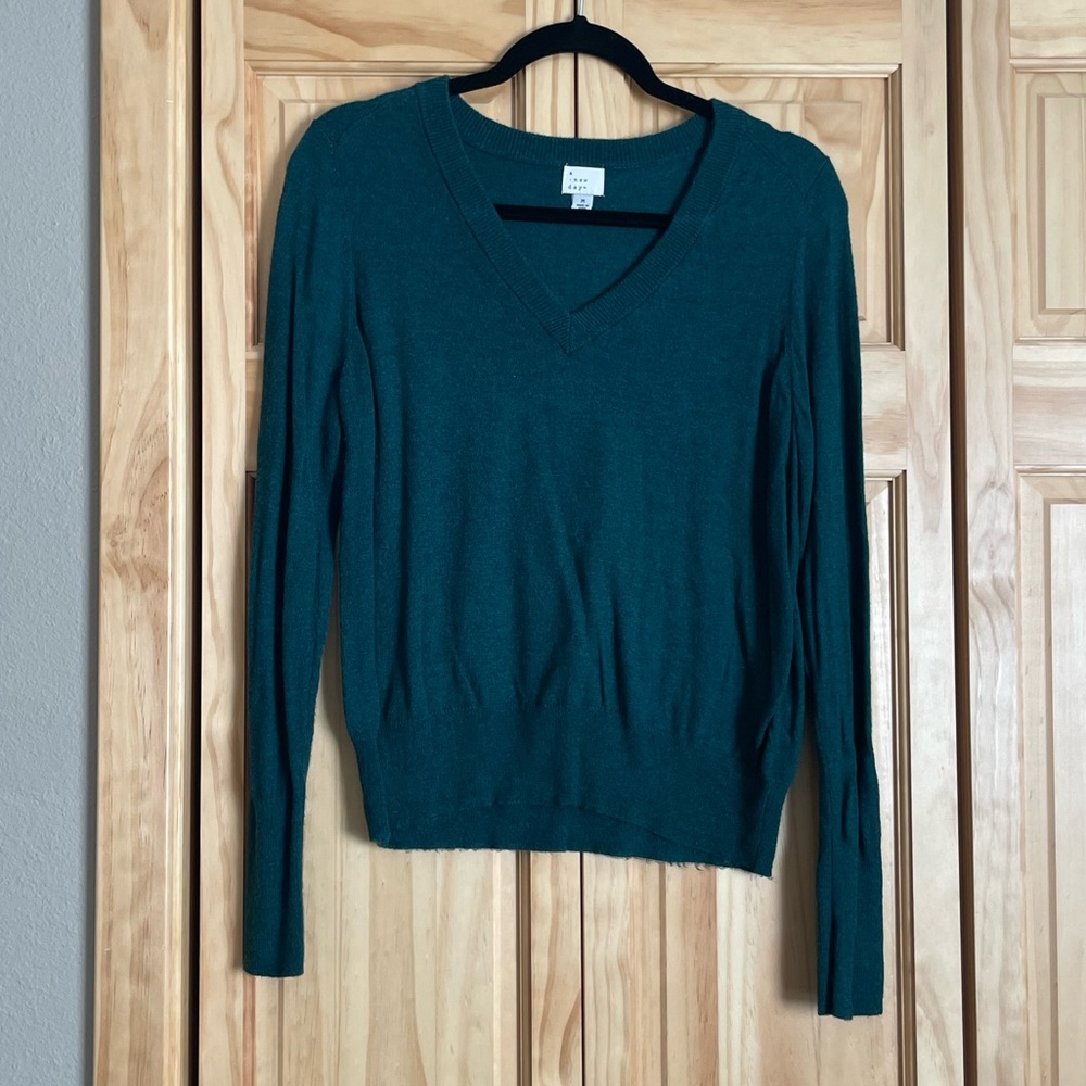 Emerald green sweater